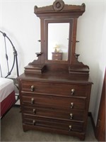 Antique 4 Drawer Dresser w/Teardrop Pulls & Mirror