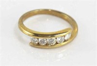 9ct yellow gold and 5 diamond ring