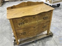 Solid oak 2 drawer chest