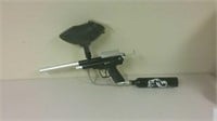 Piranha R6 Paintball Gun Untested
