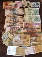 LOT OF MISC. FOREIGN CURRENCY NOTES