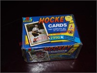 1990 COMPLETE SET OF BOWMAN HOCKEY CARDS