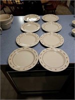 8 matching Longaberger plates