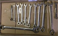 Box: Metric open end & ratchet wrenches