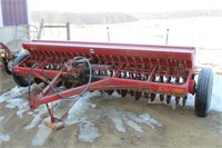 IH 12FT Grain Drill W/ Seeder Attachment