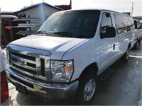 2011 Ford E-350 XLT Super Duty Ext Club Wagon