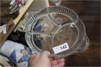DIVIDED ETCHED GLASS SERVING DISH