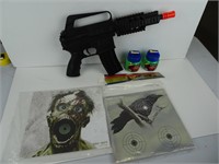 Stinger R34 Airsoft Gun with clip and BBs and