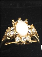 Vintage ring with moon stone and rhinestones