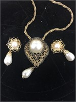 Vintage pendant and earrings on gold chain