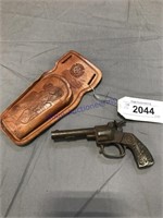 Toy hand gun w/holster