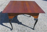 SQUARE OAK TOP DINING TABLE