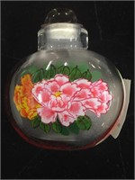 Reverse painted snuff bottle