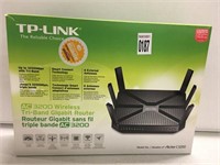 TP-LINK AC 3200 WIRELESS TRIBAND GIGABIT ROUTER