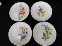 Westmoreland plates: 4 floral