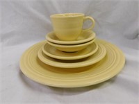 Fiesta Post '86, pale yellow: cup, saucer - 2