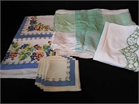 Vintage Printed Table Linens