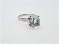 STERLING SILVER GEMSTONE RING