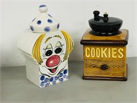 Pair of ceramic cookie jars w/ lids