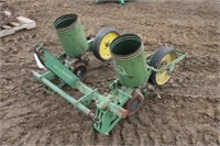 John Deere 3-PT 2-Row Planter