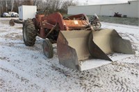 IH 300 Gas Tractor