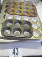Various Large Cookie & Muffin Pans