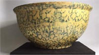 Large spatter-ware bowl