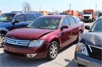 22 2008 Ford Taurus Maroon