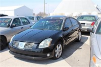 44 2006 Nissan Maxima Black