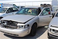 53 2008 Ford Crown Vic Silver