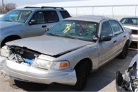 63 2008 Ford Crown Vic Silver