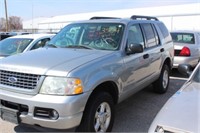 64 2005 Ford Explorer Blue