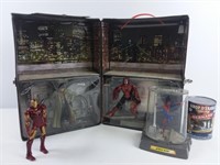 4 figurines Marvel dans une valise Spiderman