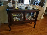 CHERRY QUEEN ANNE STYLE LIGHTED DISPLAY CASE