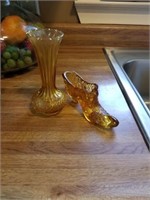 AMBER SHOE AND VASE