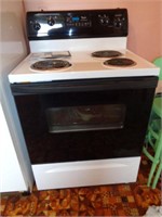 Whirlpool Electric Range - Does Not  Appear