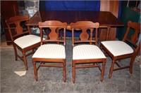 Dining Table with 2 Leaves & 4 Chairs