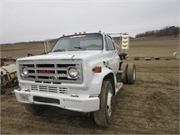 GMC 7000 truck