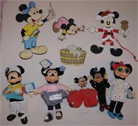 7 Piece - 5 Mickey Mouse Plush Figures / 2