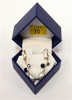 10K Yellow gold lever back natural blue sapphire