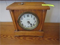Seth Thomas Oak Case Clock with Key: Glass Front D