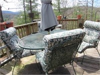 Metal Patio Table with 4 Chairs with Separate Umbr