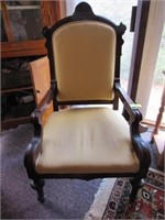 Victorian Mahogany Parlor Chair: Bulbous Legs, Scr
