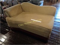 Fainting Couch Style Lounge Chair