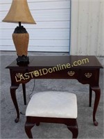 Vanity &  Bench with Lamp