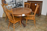 Antique Oak Dining Table 4 Ft. Diam. 30" Tall,
