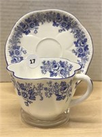 Shelley Teacup & Saucer - White/blue Flowers