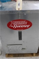 Sweeney Feeders - Fish Feeder