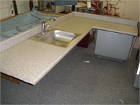 Counter Top & Sink 25 x57 x 100 Inch