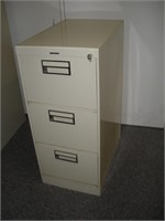 3 Drawer File Cabinet w/ Key 18 x28 x41 Inch